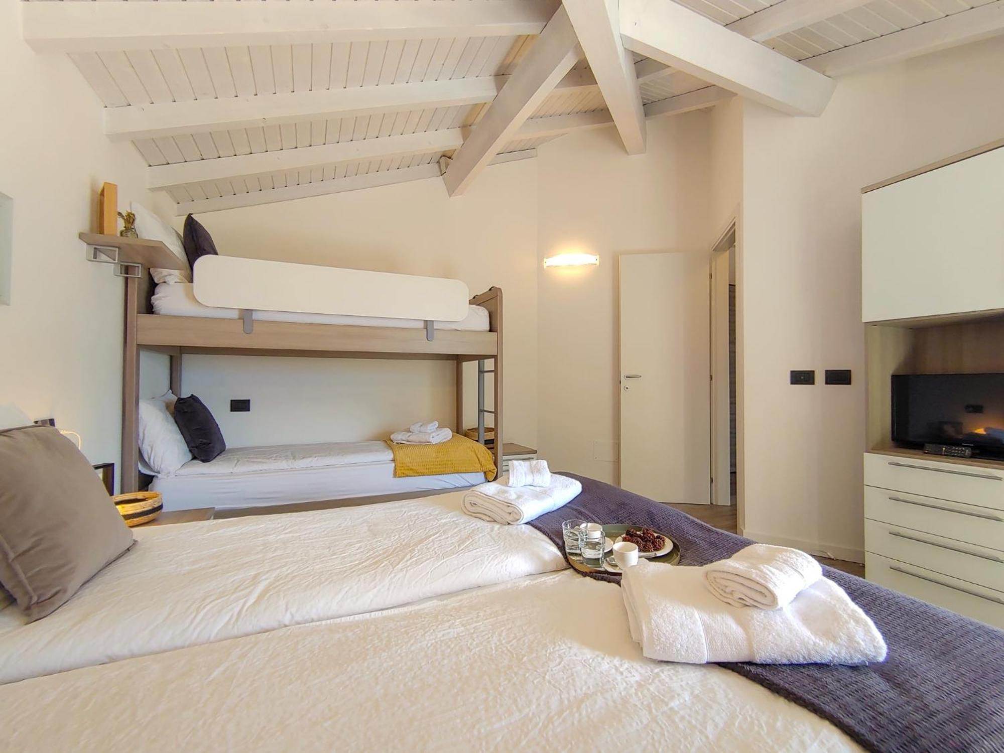 Dascio Silence Ferienwohnung Mit Panorama Balkon Екстер'єр фото