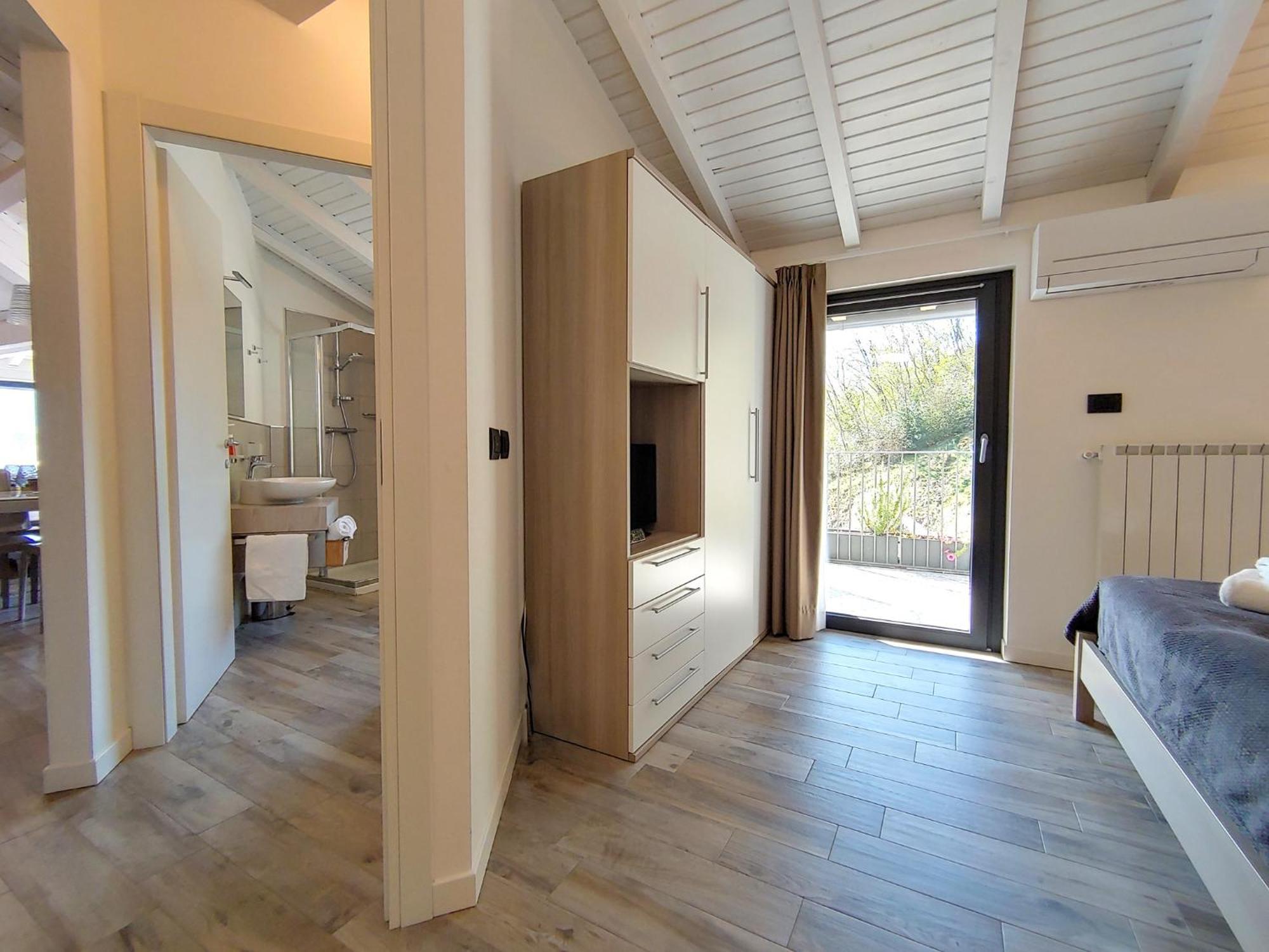 Dascio Silence Ferienwohnung Mit Panorama Balkon Екстер'єр фото