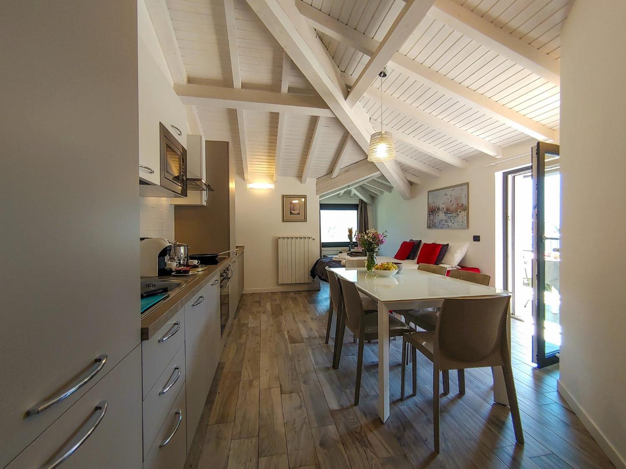 Dascio Silence Ferienwohnung Mit Panorama Balkon Екстер'єр фото